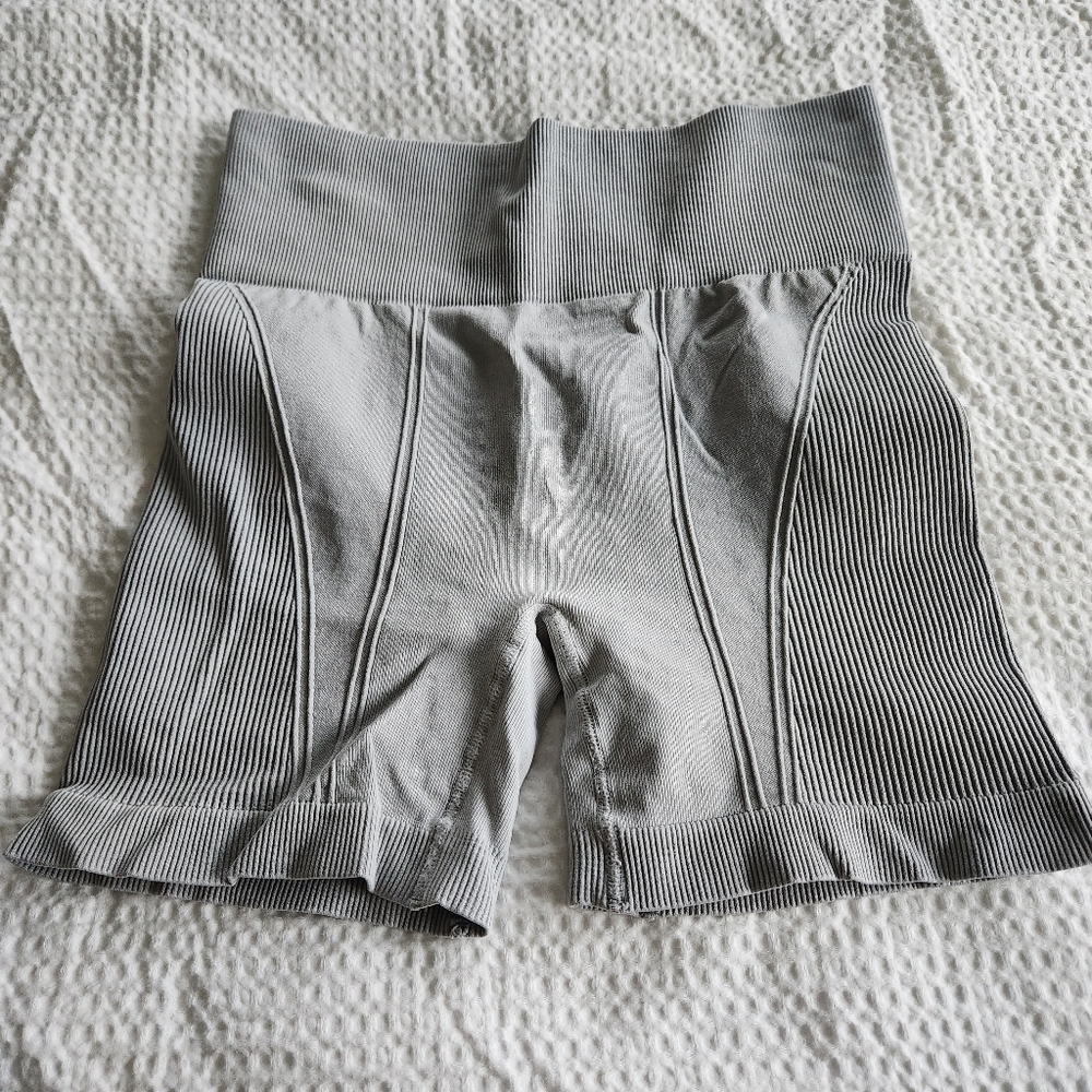Alala gray bike seamless shorts medium